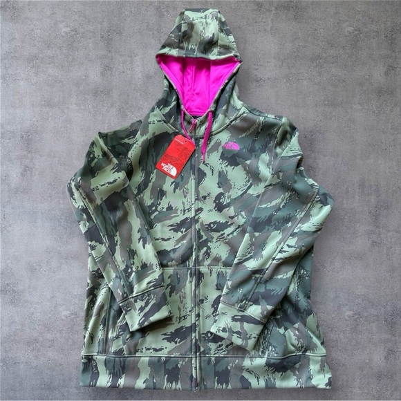 The North Face Camouflage Hoodie with Pink Interior - NWT - Picture 1 of 5